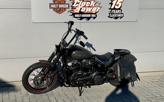 Gebrauchtmotorrad Harley-Davidson Softail Street Bob FXBB - Bild 3