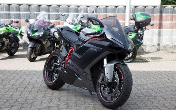 Gebrauchtmotorrad Ducati 848 - Bild 2