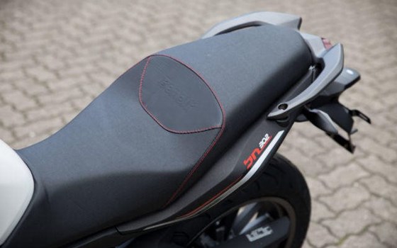 Neufahrzeug Benelli BN 302 - Bild 10