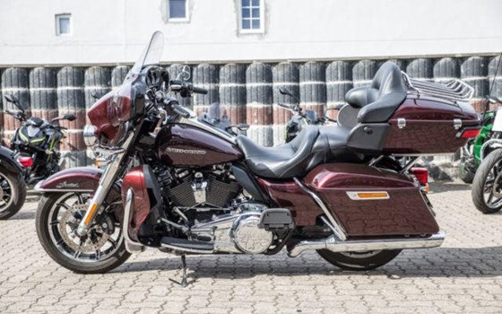 Gebrauchtmotorrad Harley-Davidson Electra Glide Classic FLHTC - Bild 3