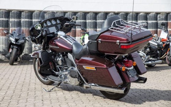 Gebrauchtmotorrad Harley-Davidson Electra Glide Classic FLHTC - Bild 4