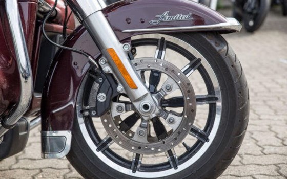 Gebrauchtmotorrad Harley-Davidson Electra Glide Classic FLHTC - Bild 6