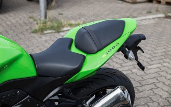 Gebrauchtmotorrad Kawasaki Z1000 - Bild 10