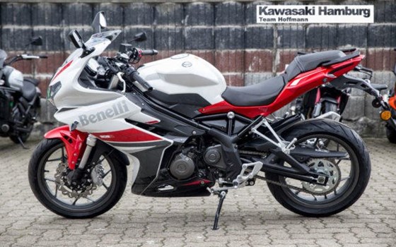 Gebrauchtmotorrad Benelli BN 302 - Bild 3