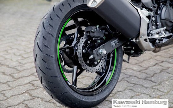 Gebrauchtmotorrad Kawasaki Ninja 400 - Bild 7