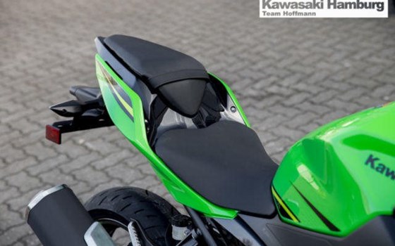 Gebrauchtmotorrad Kawasaki Ninja 400 - Bild 9