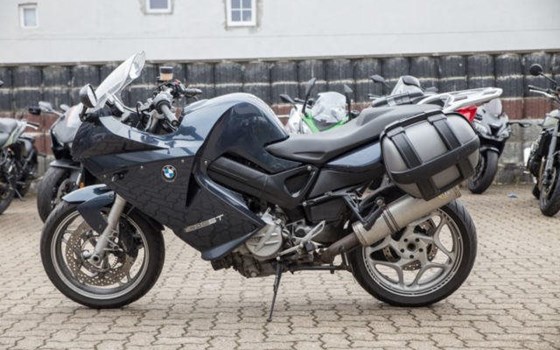 Gebrauchtmotorrad BMW F 800 ST - Bild 3