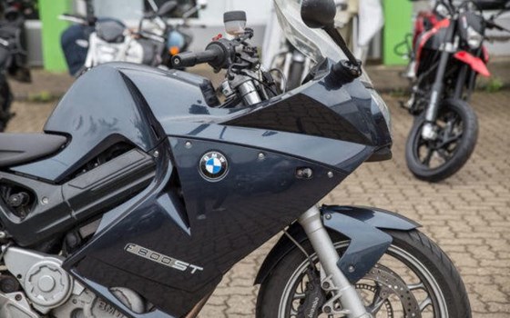 Gebrauchtmotorrad BMW F 800 ST - Bild 5