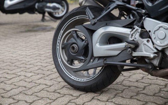 Gebrauchtmotorrad BMW F 800 ST - Bild 7