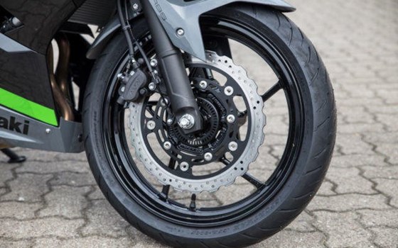 Neufahrzeug Kawasaki Ninja 400 - Bild 7