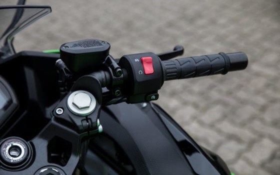 Neufahrzeug Kawasaki Ninja 400 - Bild 8