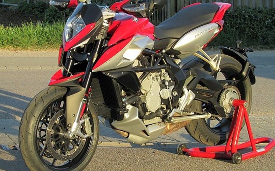 Gebrauchtmotorrad MV Agusta Rivale 800 - Bild 4