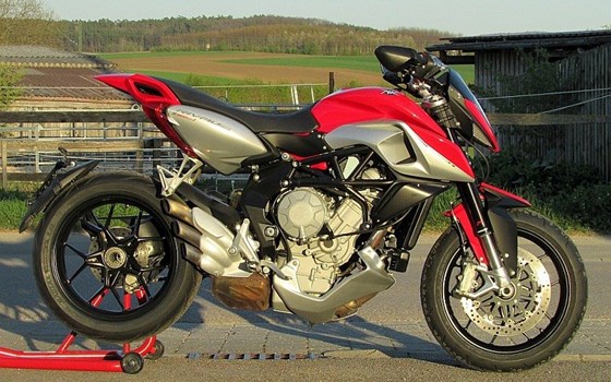 Gebrauchtmotorrad MV Agusta Rivale 800 - Bild 1