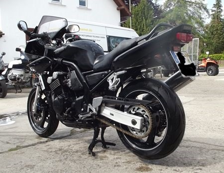 Gebrauchtmotorrad Yamaha FZS 600 Fazer - Bild 10