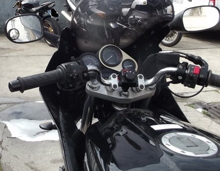 Gebrauchtmotorrad Yamaha FZS 600 Fazer - Bild 3