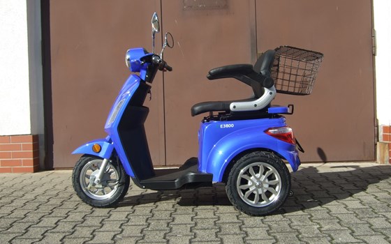 Neufahrzeug Luxxon E3800 - Bild 2