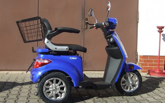 Neufahrzeug Luxxon E3800 - Bild 1