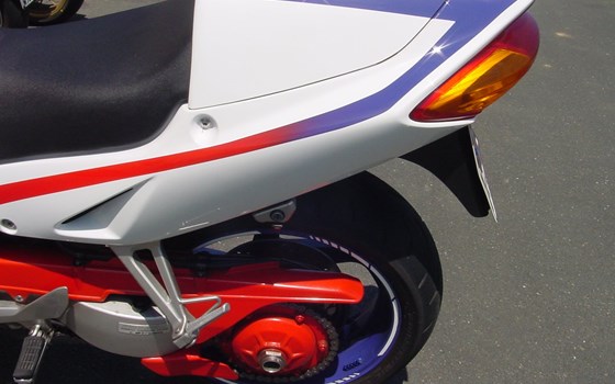 Gebrauchtmotorrad Honda VFR 800 F - Bild 5