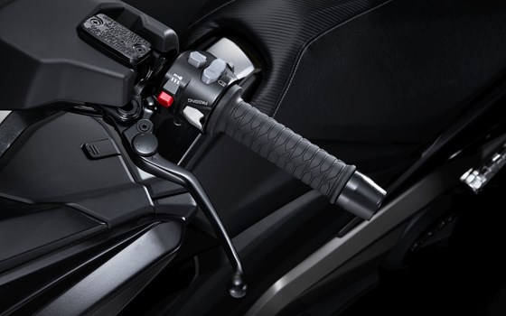 Neufahrzeug Kymco AK 550i ABS - Bild 19