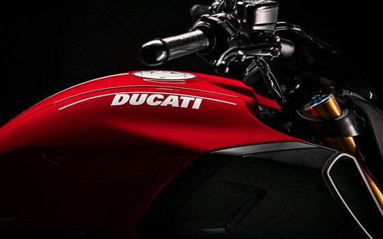 Neufahrzeug Ducati Diavel 1260 S Red - Bild 3