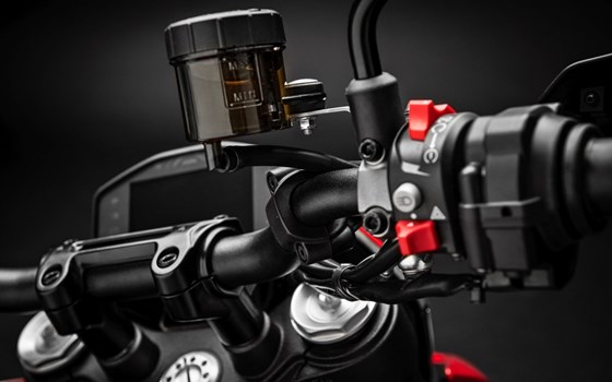 Neufahrzeug Ducati Hypermotard 950 - Bild 23