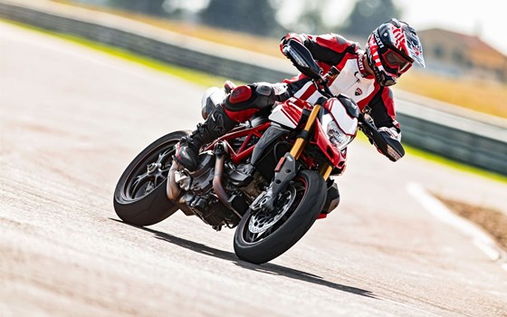 Neufahrzeug Ducati Hypermotard 950 SP - Bild 16