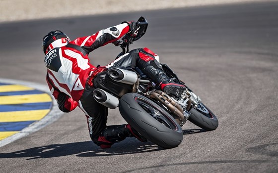 Neufahrzeug Ducati Hypermotard 950 SP - Bild 19