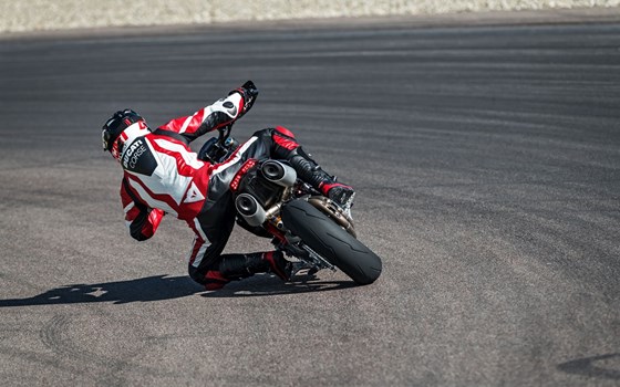 Neufahrzeug Ducati Hypermotard 950 SP - Bild 20
