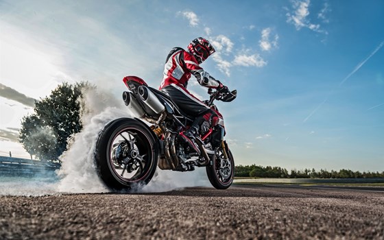 Neufahrzeug Ducati Hypermotard 950 SP - Bild 3