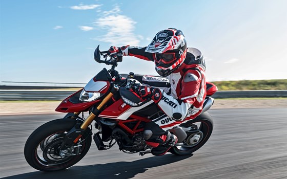 Neufahrzeug Ducati Hypermotard 950 SP - Bild 5