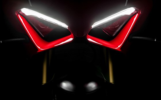 Neufahrzeug Ducati Panigale V4 R - Bild 28