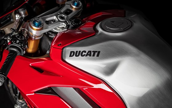 Neufahrzeug Ducati Panigale V4 R - Bild 30