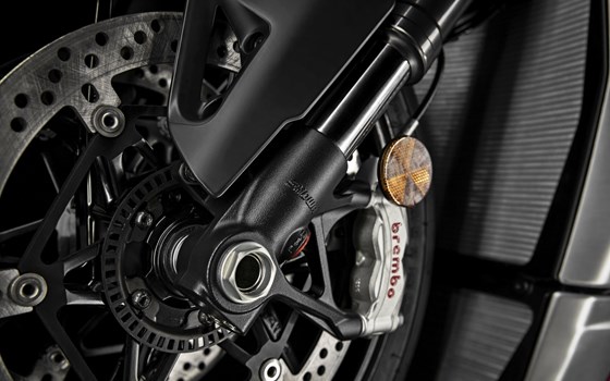 Neufahrzeug Ducati Streetfighter V4 - Bild 4