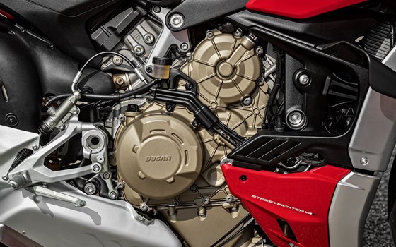 Neufahrzeug Ducati Streetfighter V4 S - Bild 10
