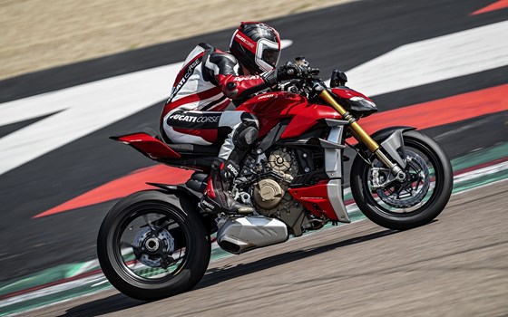 Neufahrzeug Ducati Streetfighter V4 S - Bild 8