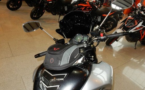 Gebrauchtmotorrad Suzuki GSX 1300 R - Bild 3