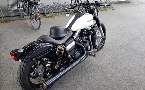 Motorrad Occasion Harley-Davidson Dyna Street Bob FXDB - Bild 7