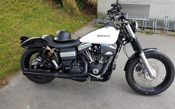 Motorrad Occasion Harley-Davidson Dyna Street Bob FXDB - Bild 8
