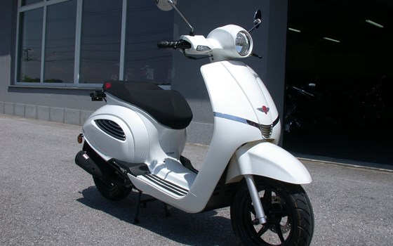 Neufahrzeug Zündapp Bella R 50 - Bild 2 Neufahrzeug Zündapp Bella R 50 - Bild 2