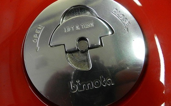 Gebrauchtmotorrad Bimota YB 9 SRI - Bild 10