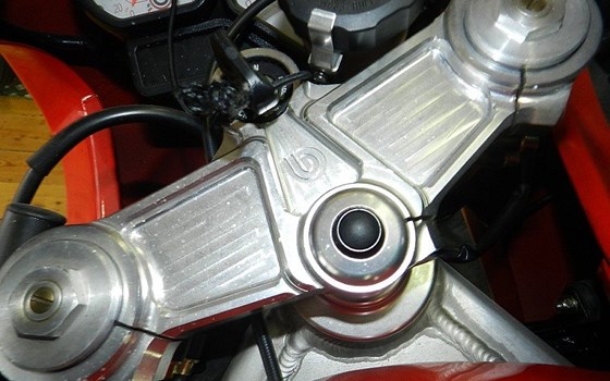 Gebrauchtmotorrad Bimota YB 9 SRI - Bild 6