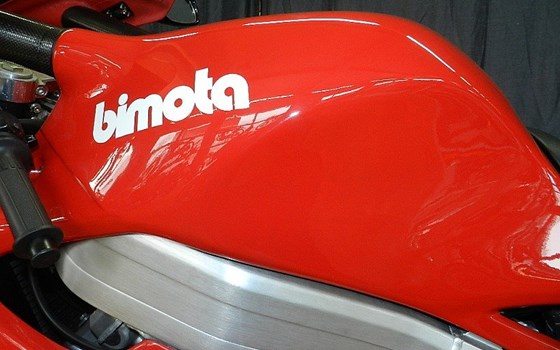 Gebrauchtmotorrad Bimota YB 9 SRI - Bild 8 Gebrauchtmotorrad Bimota YB 9 SRI - Bild 8