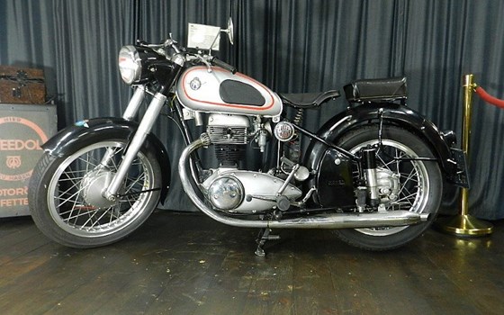 Gebrauchtmotorrad Horex Regina - Bild 2 Gebrauchtmotorrad Horex Regina - Bild 2