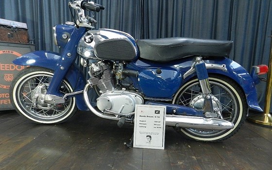 Gebrauchtmotorrad Honda CB 72 - Bild 1 Gebrauchtmotorrad Honda CB 72 - Bild 1