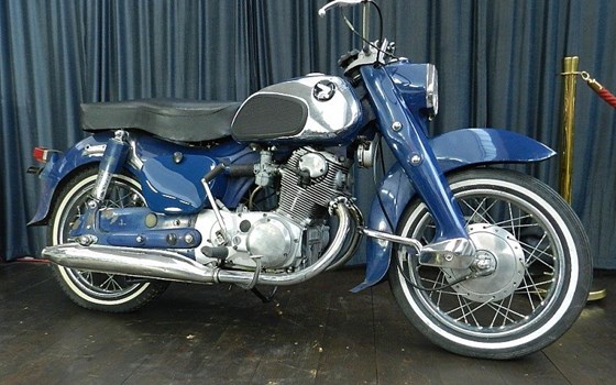 Gebrauchtmotorrad Honda CB 72 - Bild 3 Gebrauchtmotorrad Honda CB 72 - Bild 3