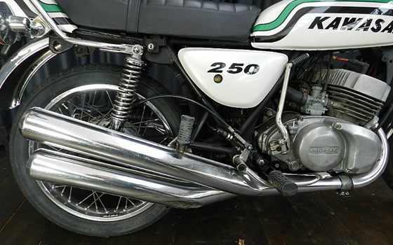 Gebrauchtmotorrad Kawasaki Z250 - Bild 8 Gebrauchtmotorrad Kawasaki Z250 - Bild 8