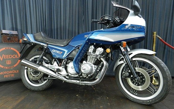 Gebrauchtmotorrad Honda CB 750 F - Bild 2 Gebrauchtmotorrad Honda CB 750 F - Bild 2