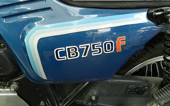 Gebrauchtmotorrad Honda CB 750 F - Bild 3