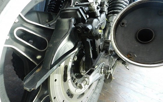 Gebrauchtmotorrad Honda CB 750 F - Bild 6 Gebrauchtmotorrad Honda CB 750 F - Bild 6
