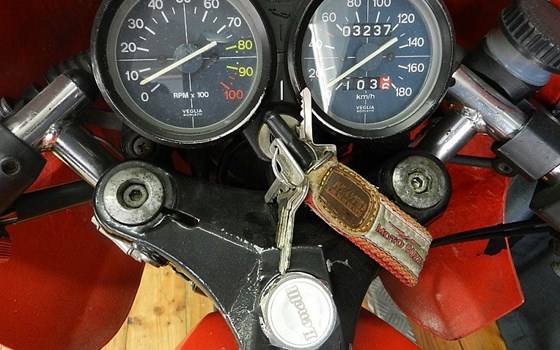 Gebrauchtmotorrad Benelli 125 - Bild 5